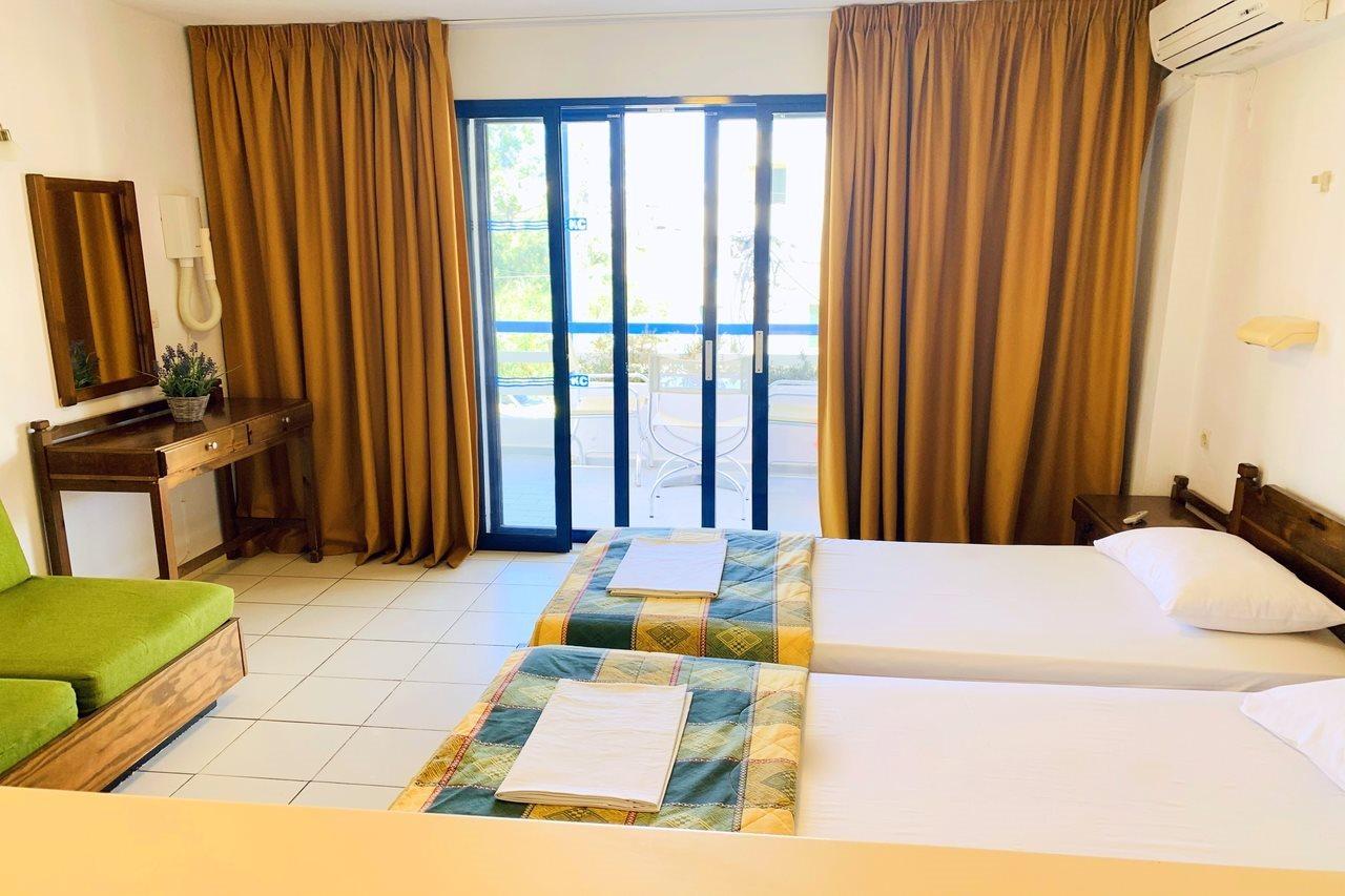 Kassavetis Hotel Hersonissos  Ngoại thất bức ảnh